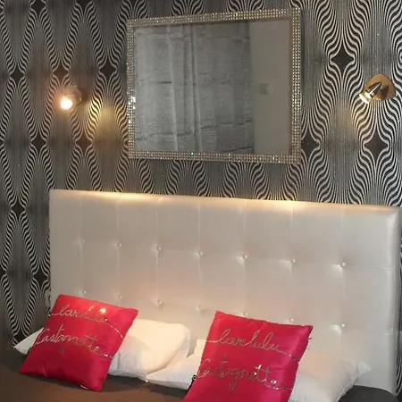 Le Langue D'oc Готель